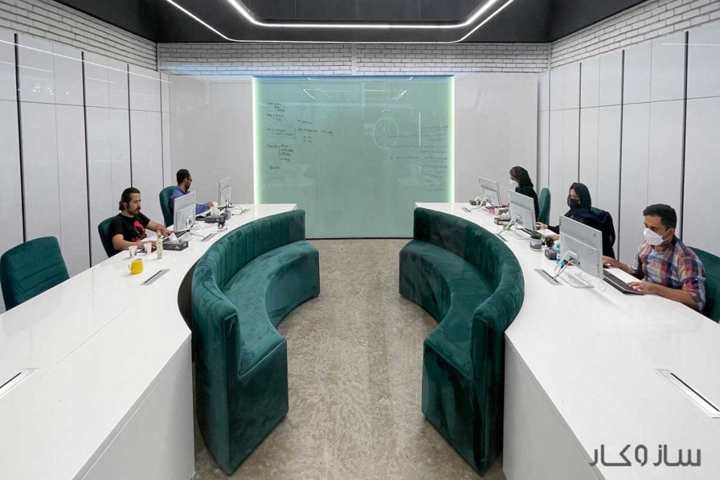 دفتر کار ایرانی